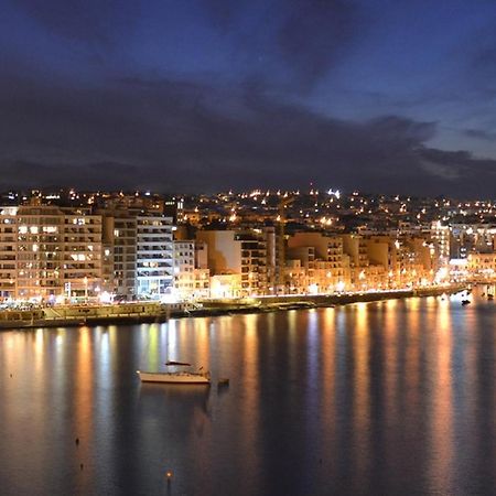 Super Luxury Apartment In Tigne Point, Amazing Sea Views Sliema Esterno foto