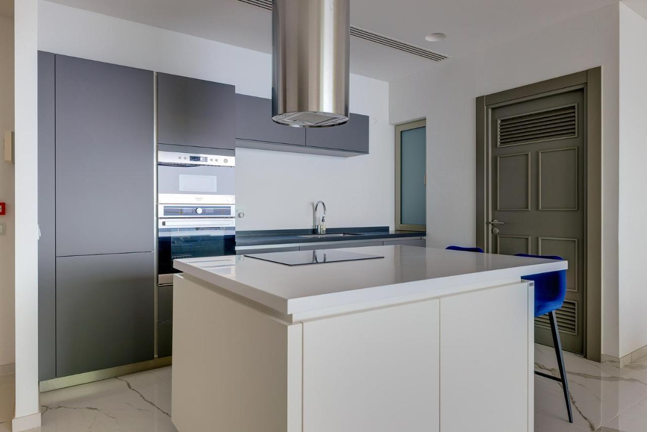 Super Luxury Apartment In Tigne Point, Amazing Sea Views Sliema Esterno foto