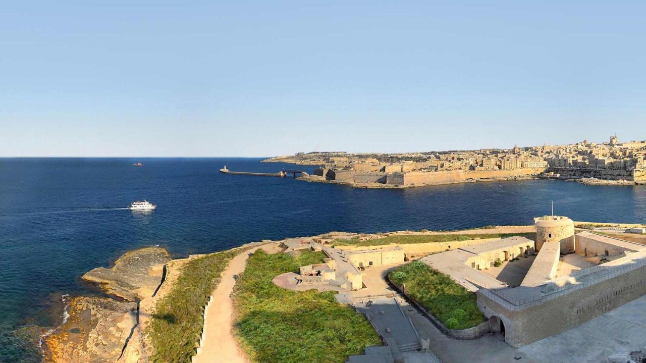 Super Luxury Apartment In Tigne Point, Amazing Sea Views Sliema Esterno foto
