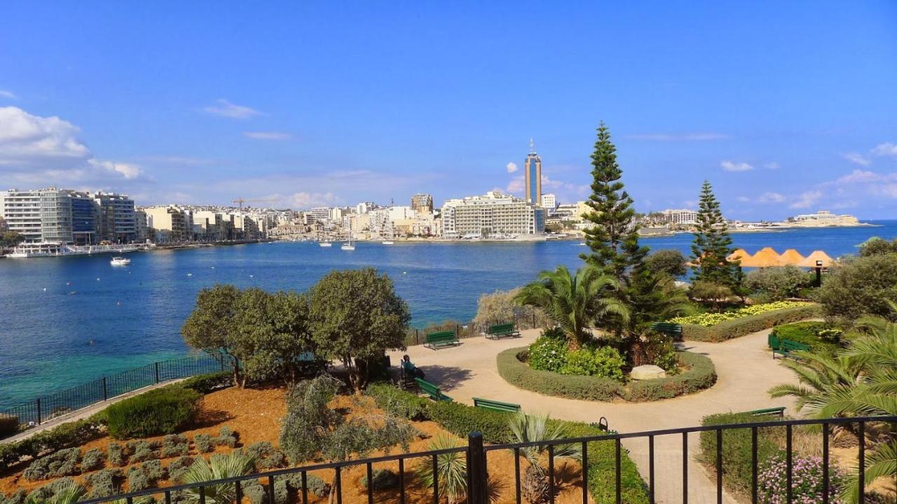 Super Luxury Apartment In Tigne Point, Amazing Sea Views Sliema Esterno foto